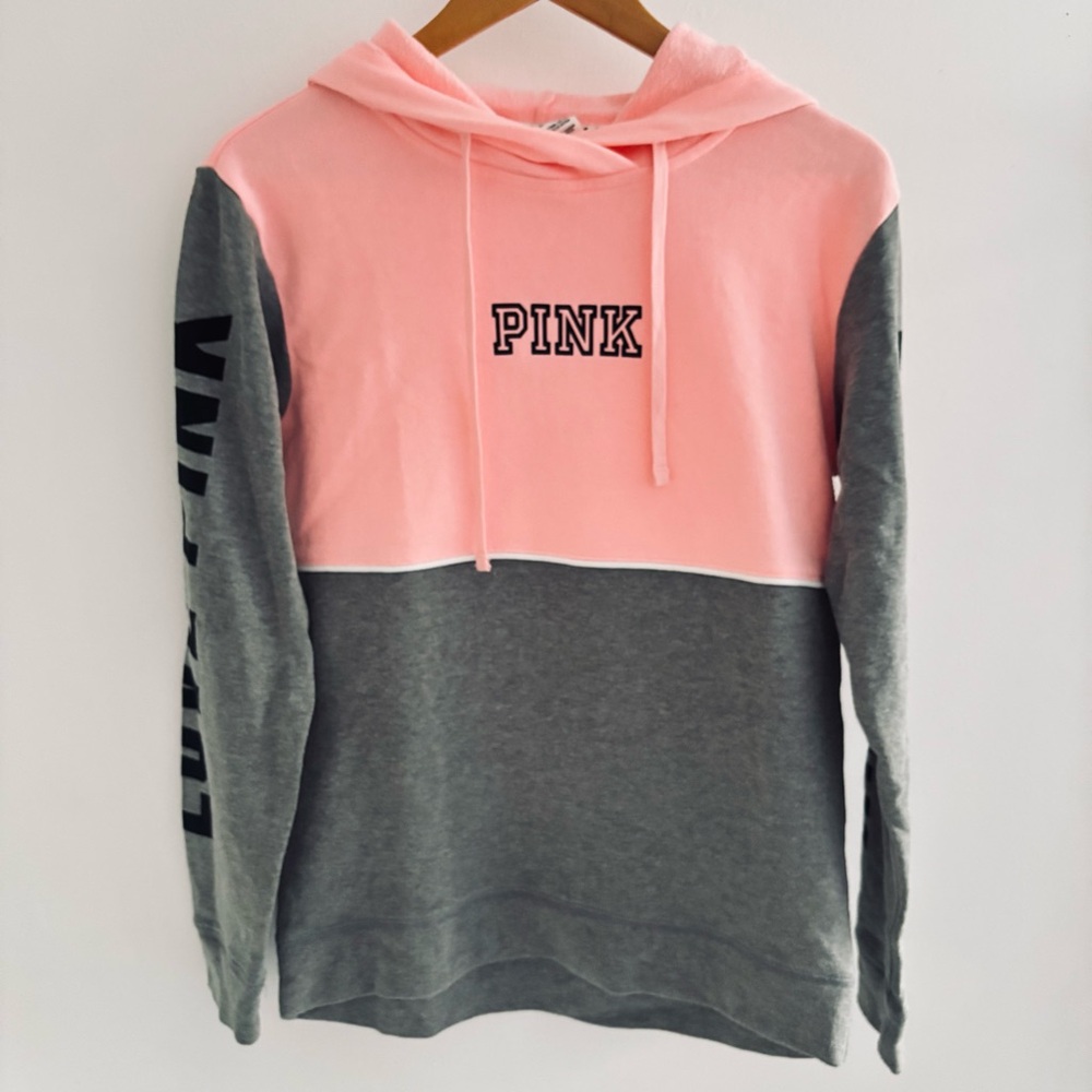 Victoria’s Secret PINK Gray Block Logo Print Hoodie Size XS